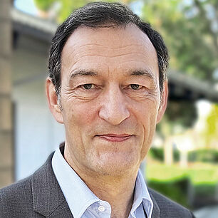 Dr. Alexandre Corjon